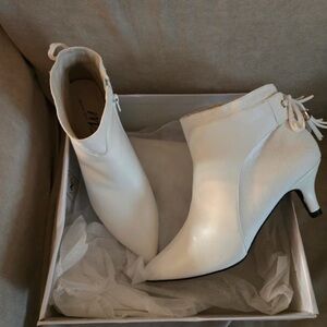 Boots White Pointed Ankle Booties with Tassel Back and Kitten Heel
